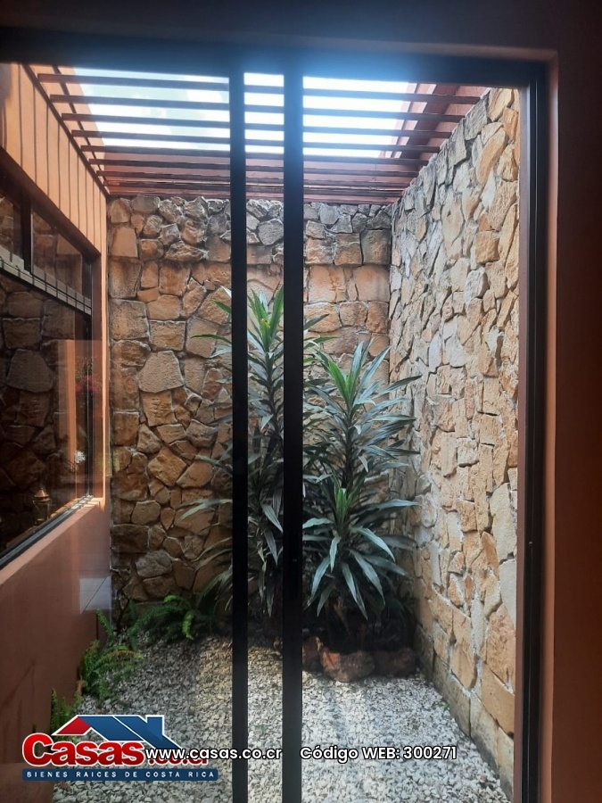 Costa Rica Real Estate